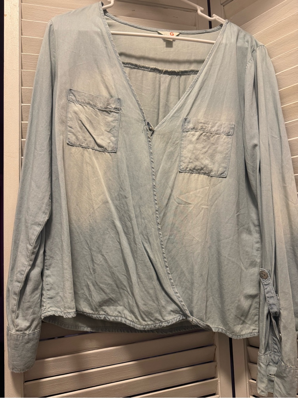 G by Guess Light Blue Wrap-Style Button Sleeve Tunic Top